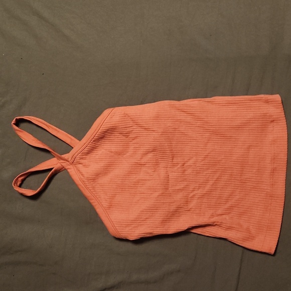 Old Navy Salmon color Tank top - Picture 2 of 3